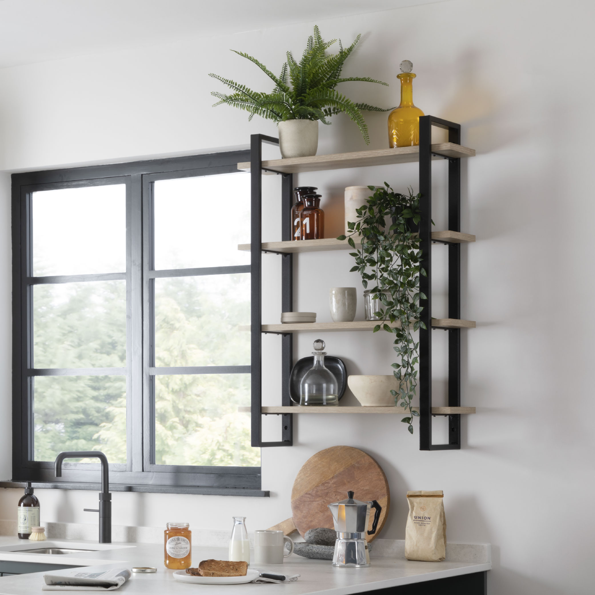 WALL STORAGE